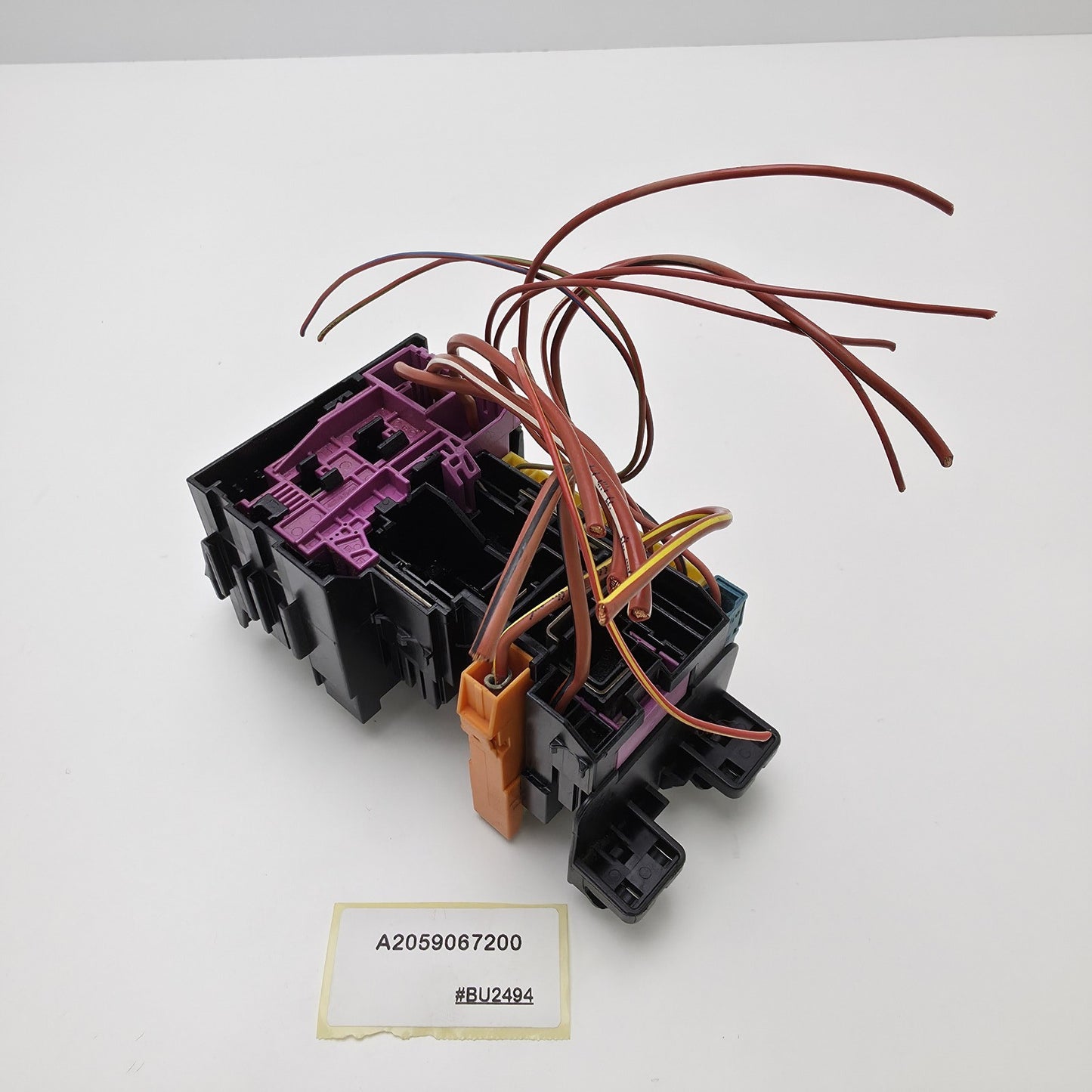 Mercedes-Benz C-Class W205 E-Class W213 Front Fuse Box Relay Unit A2059067200