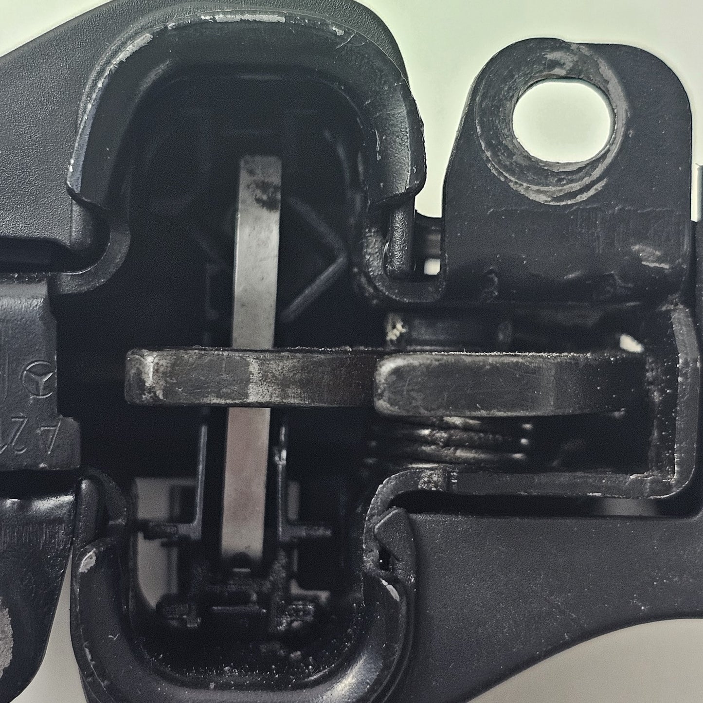 2004-2011 Mercedes-Benz C219 Hood Safety Catch A2198800160