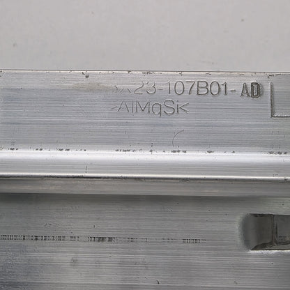 2012-2017 Jaguar XF X250 FRONT LEFT TREAD PLATE BRACKET 8X23107B01AD