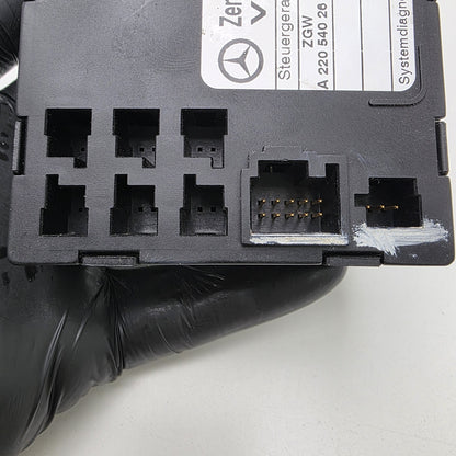 2003-2006 Mercedes-Benz S-Class Zentrales Gateway Control Module A2205402645