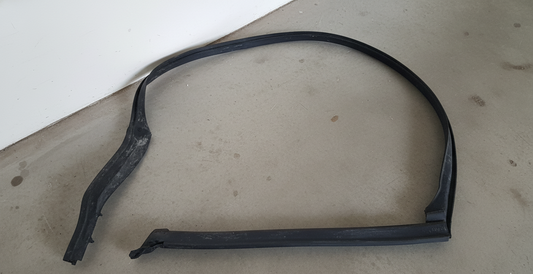 2011–2016 BMW 520i Rear Right Roof Door Seam Seal USED OEM 51357182304