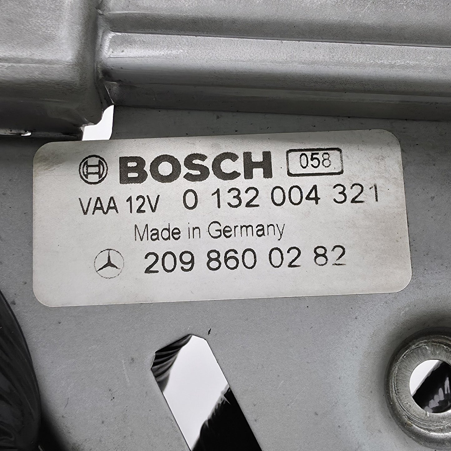 2003-2009 Mercedes W209 Front Right Seat Belt Feeder Motor 2098600282