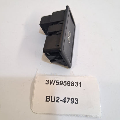 2006-2013 Bentley Continental Flying Spur Rear Lid Release Switch 3W5959831