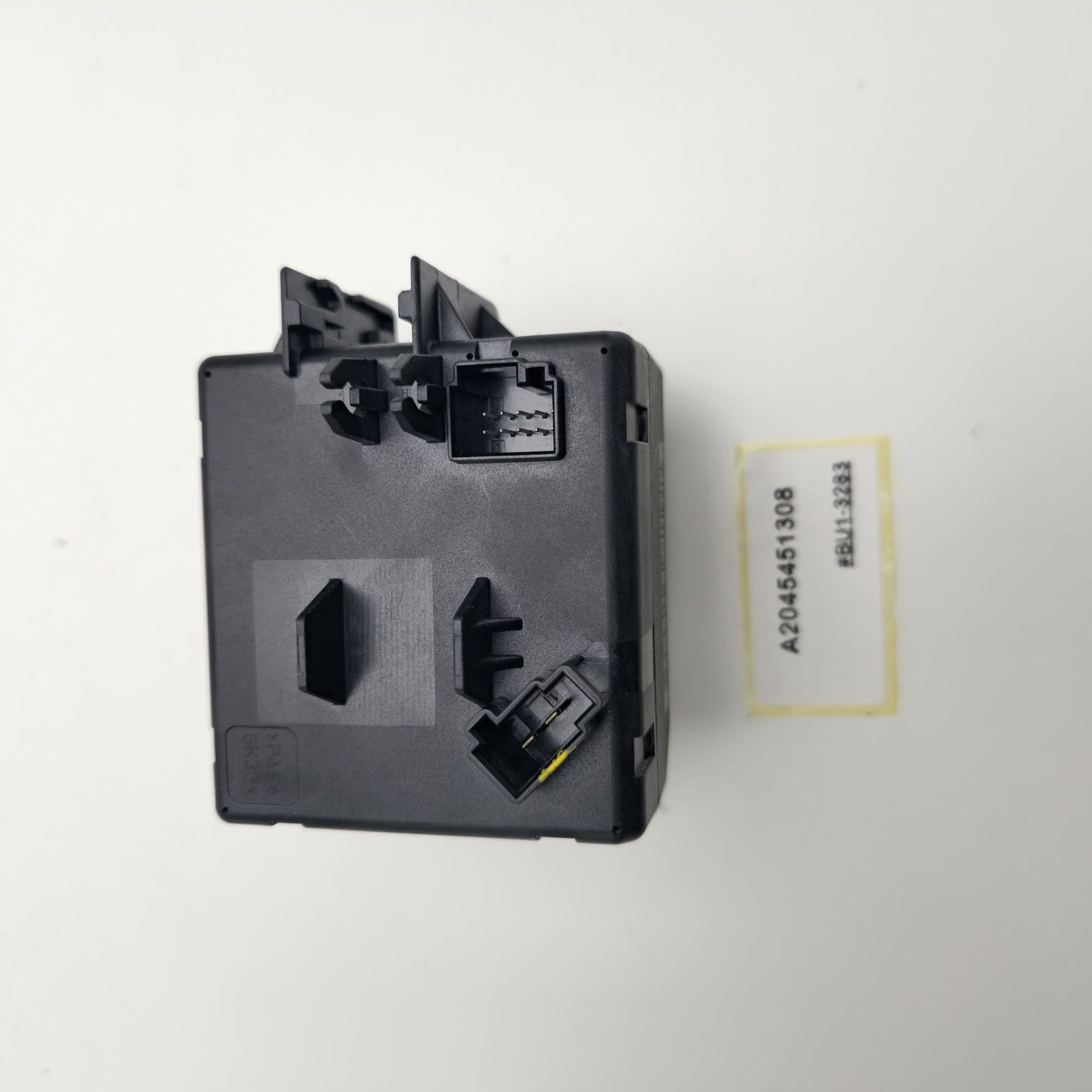 2008-2014 Mercedes C250 Electronic Ignition Switch EIS A2045451308