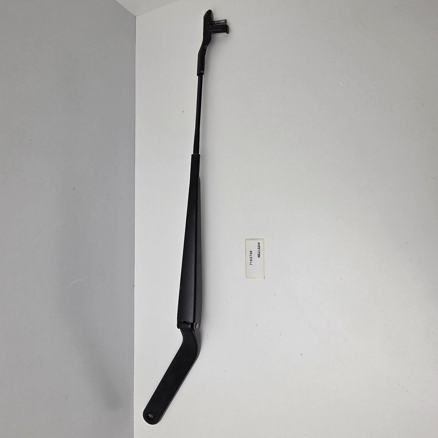 2007-2014 BMW X6 Front Windshield Wiper Arm 7153736