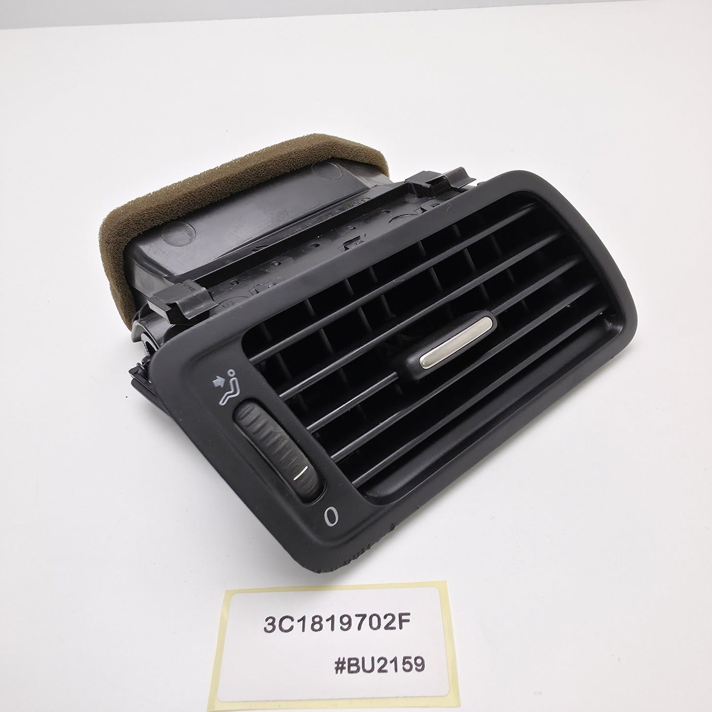 2008-2010 Volkswagen Passat Dashboard Air Vent Right/Passenger Side 3C1819702F