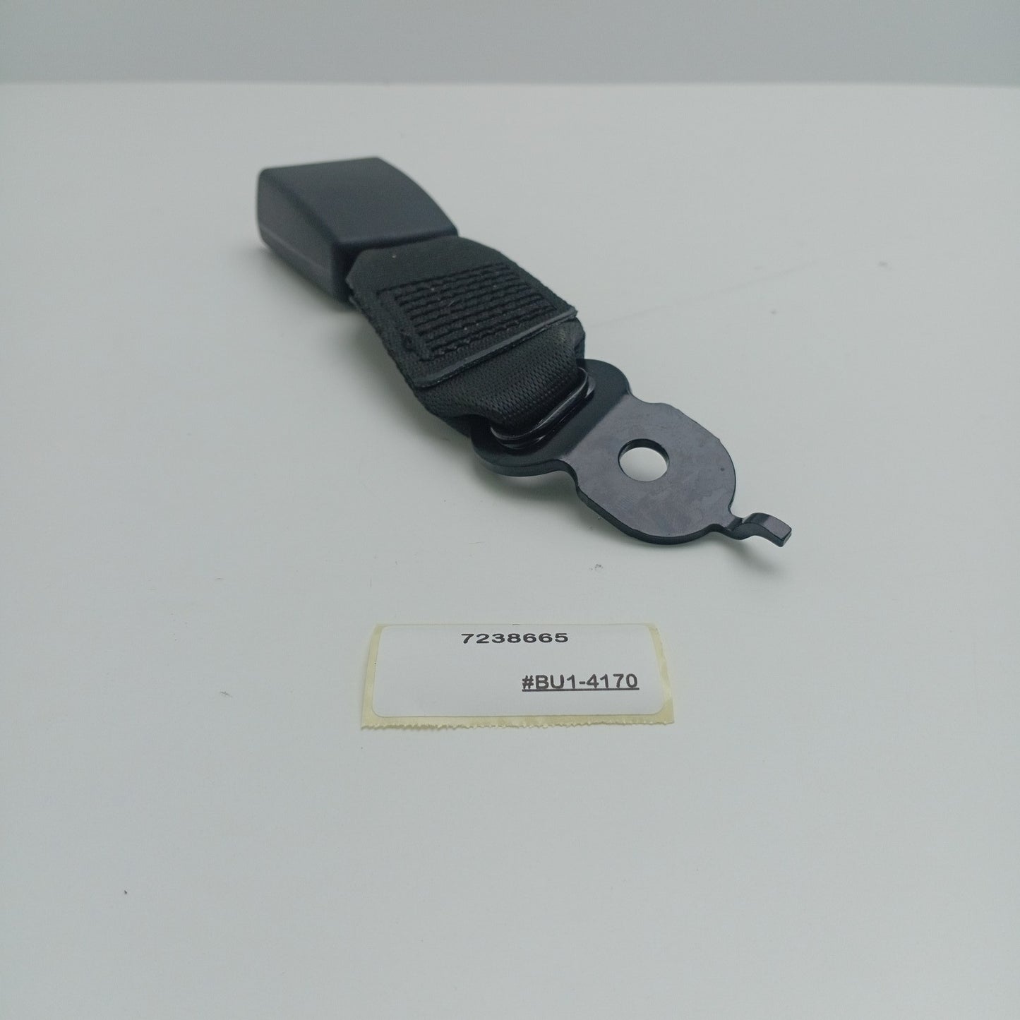 2011-2016 BMW 528i Rear Center Seat Belt Buckle 7238665