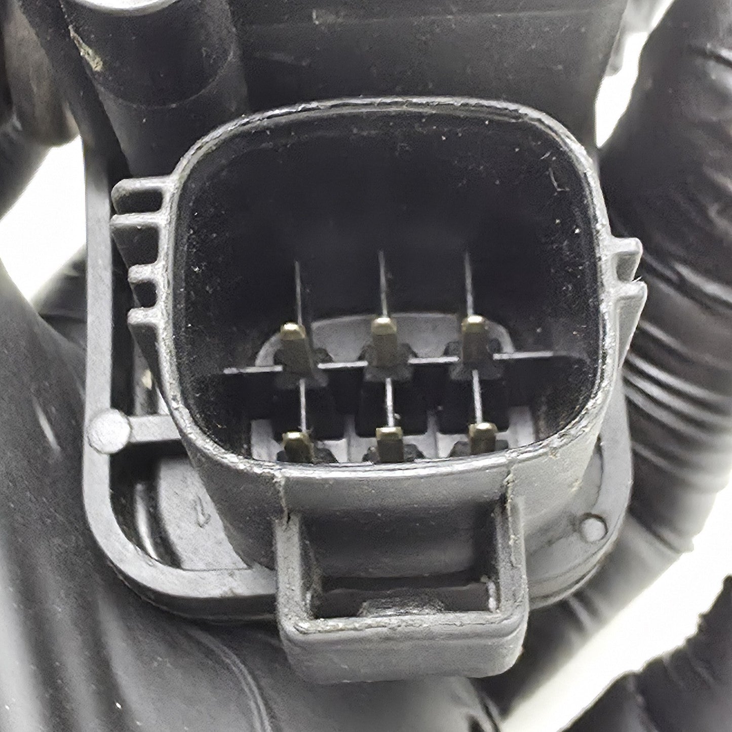 2005-2013 Land Rover LR4 Air Suspension Valve Block Front Axle RVH000095