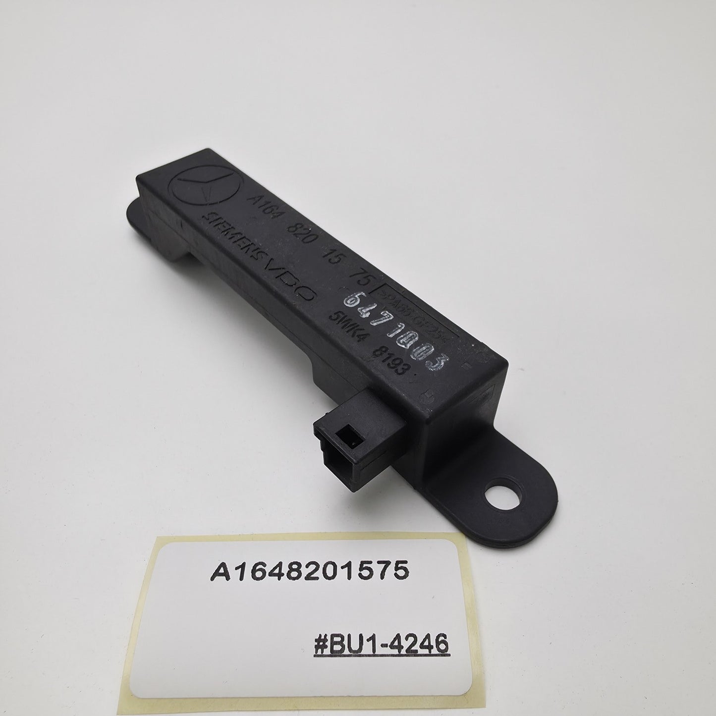 2006-2011 Mercedes-Benz ML Keyless Go Antenna A1648201575
