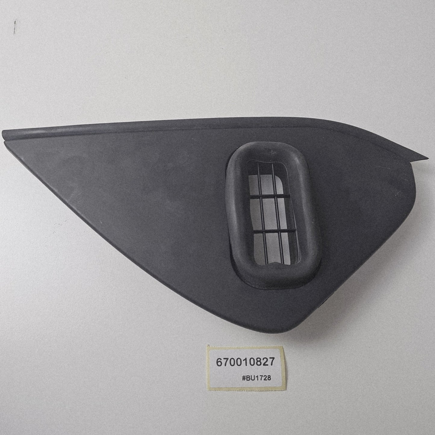 2014-2022 Maserati Ghibli Left Dashboard Side Trim Panel End Cap 670010827