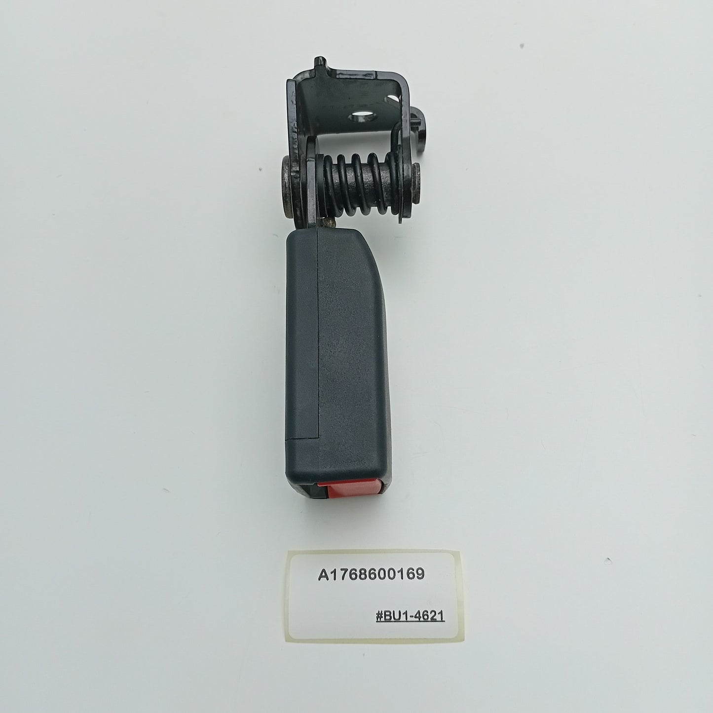 2015-2020 Mercedes-Benz GLA Rear Seat Belt Latch Buckle A1768600169