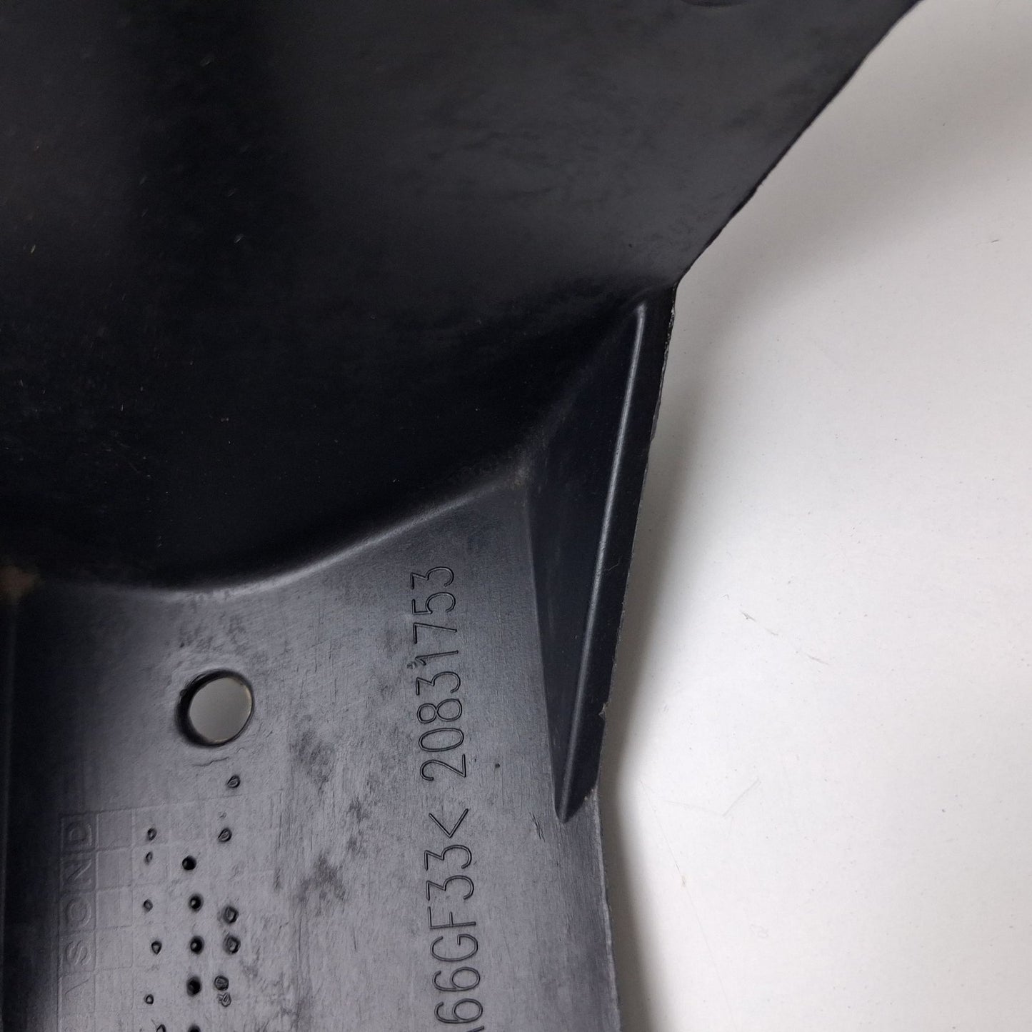 2003-2009 Mercedes-Benz W211 Cover Right Outside A2119200886