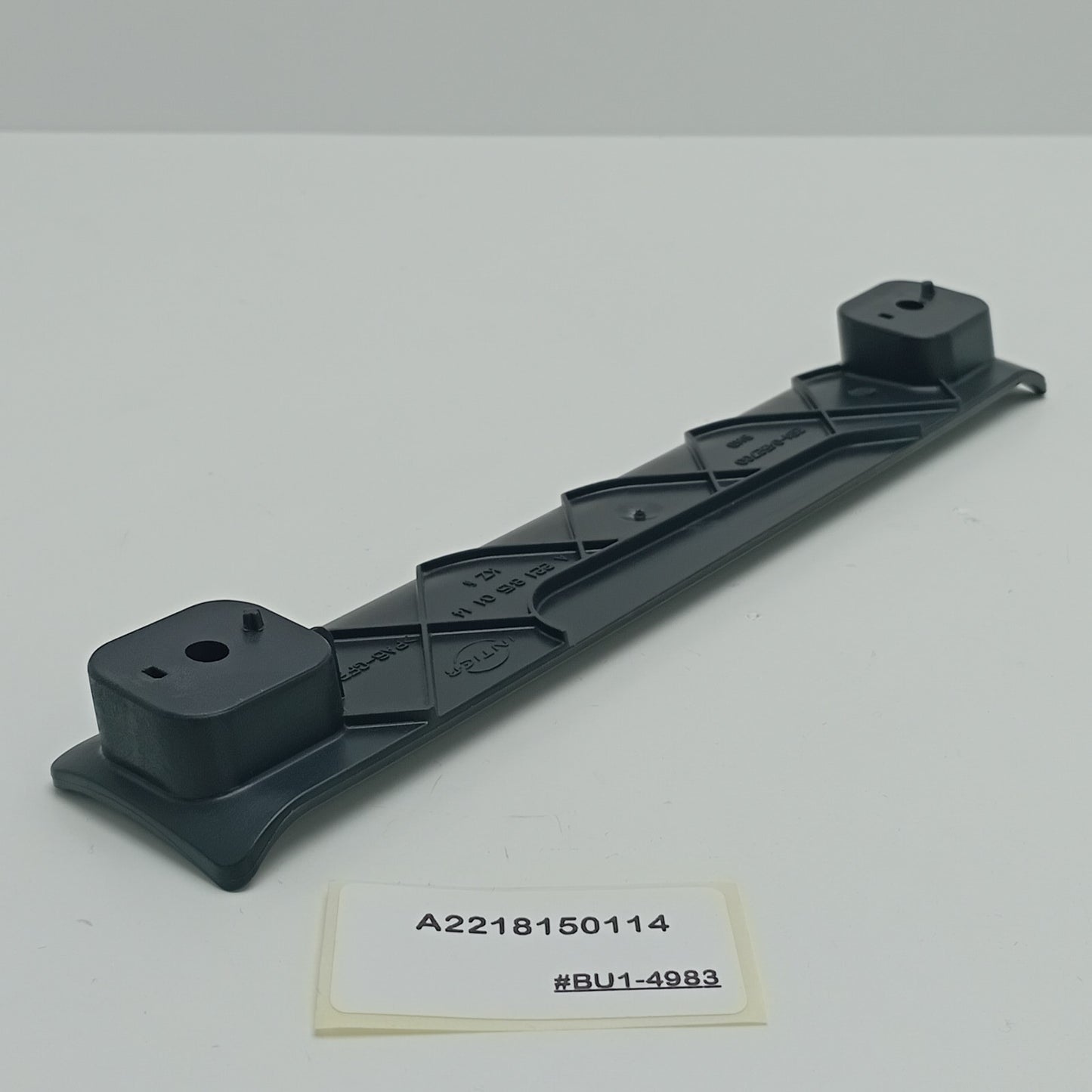 2005-2013 Mercedes-Benz W221 BRACKET LEFT HANDLE A2218150114