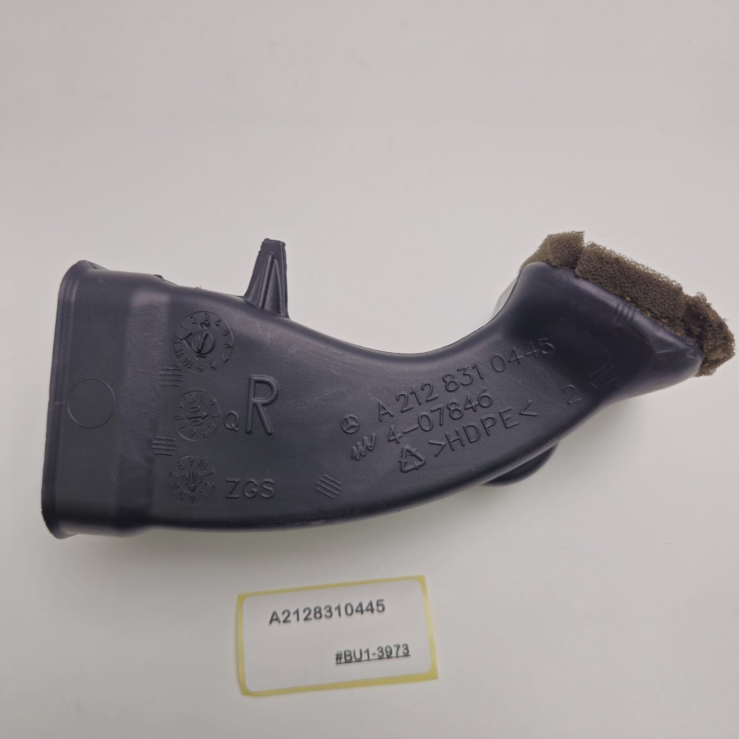 2006-2018 Mercedes-Benz E-Class Dashboard Right Side Air Vent Duct A2128310445