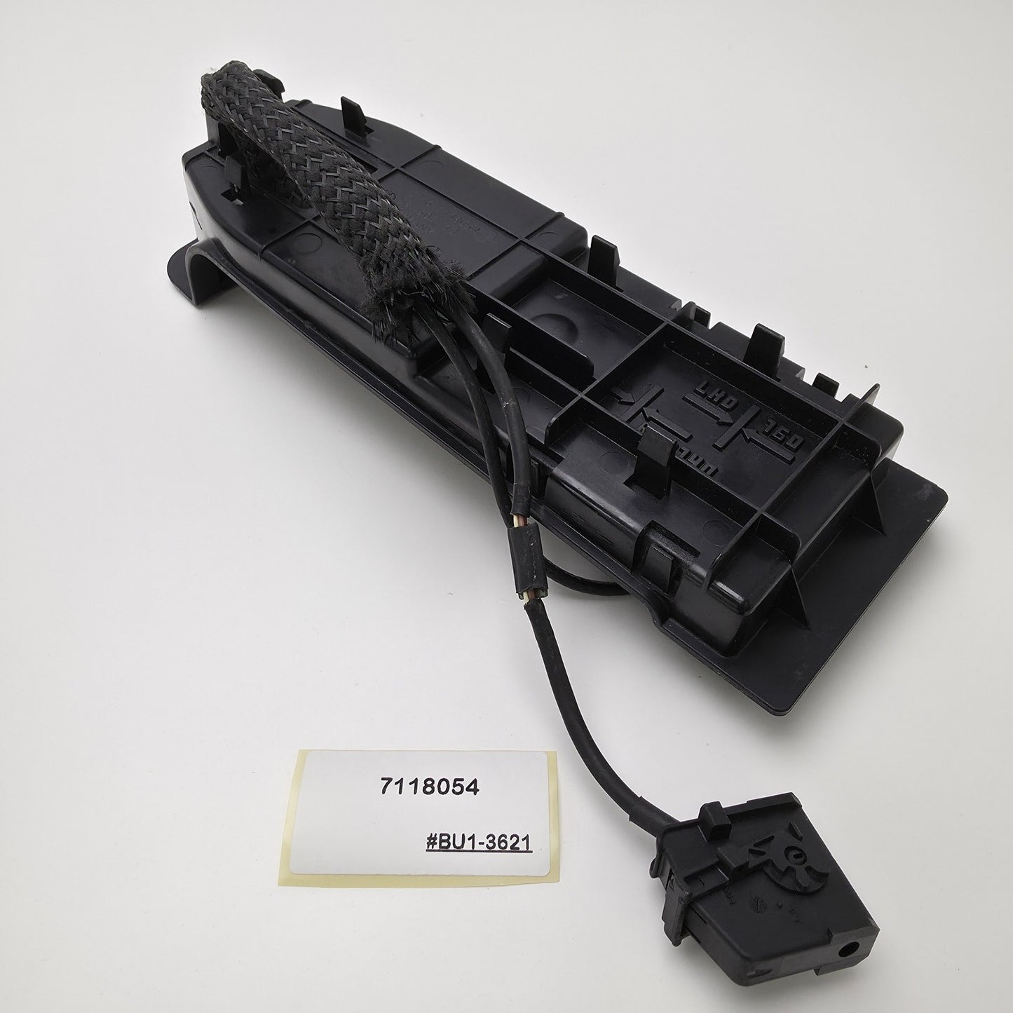 2006-2011 BMW 3 Series MOBILE PHONE TELEPHONE SNAP IN ADAPTER BOX 7118054