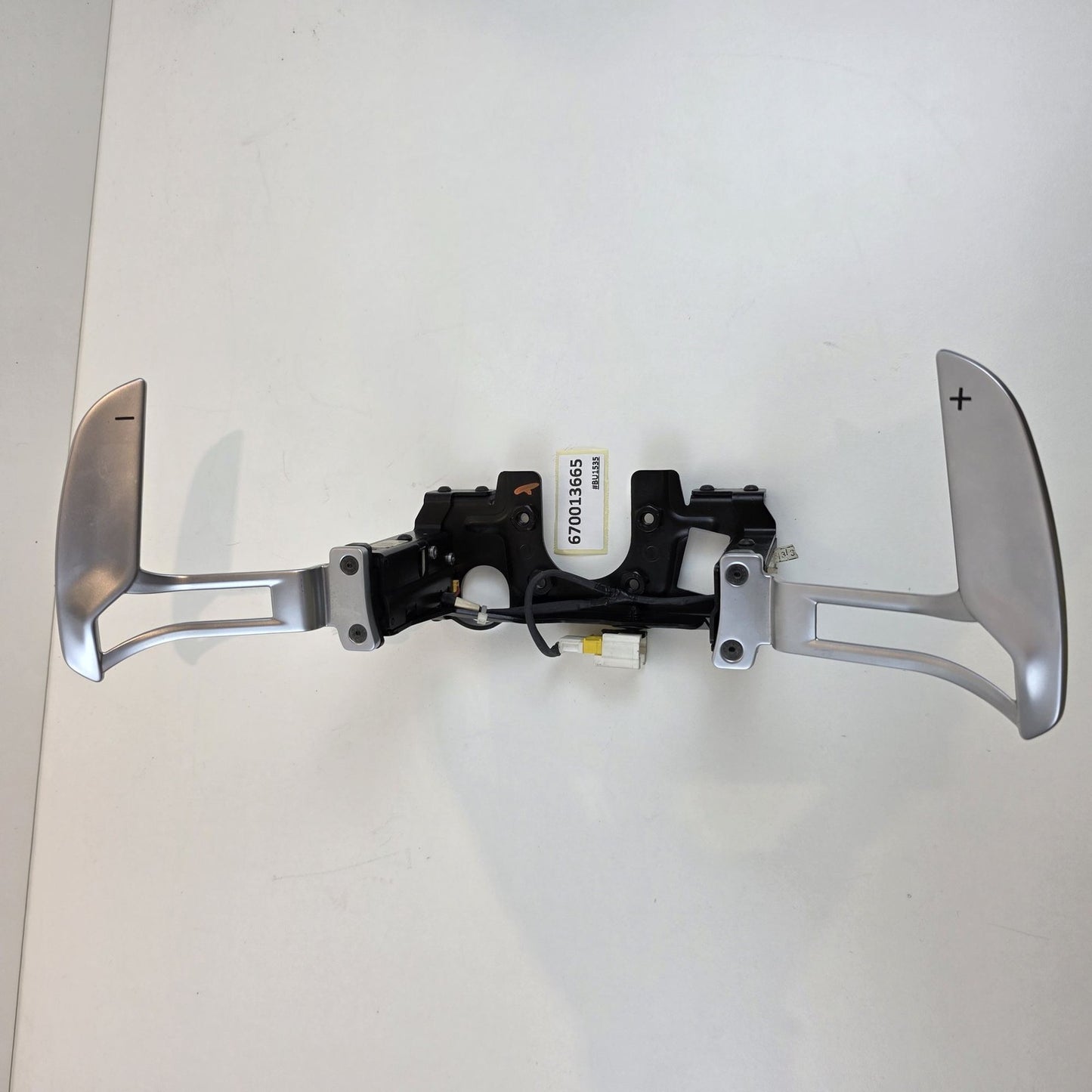 2014-2020 Maserati Ghibli STEERING WHEEL PADDLE SHIFTERS 670013665