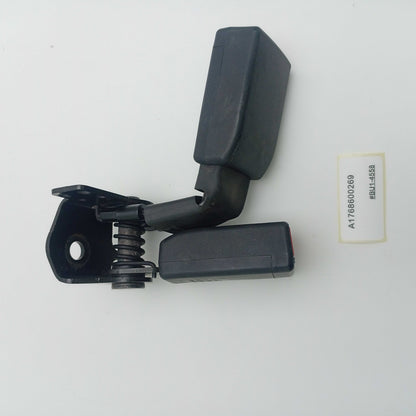2014-2020 MERCEDES-BENZ GLA Rear Middle Seat Buckle A1768600269