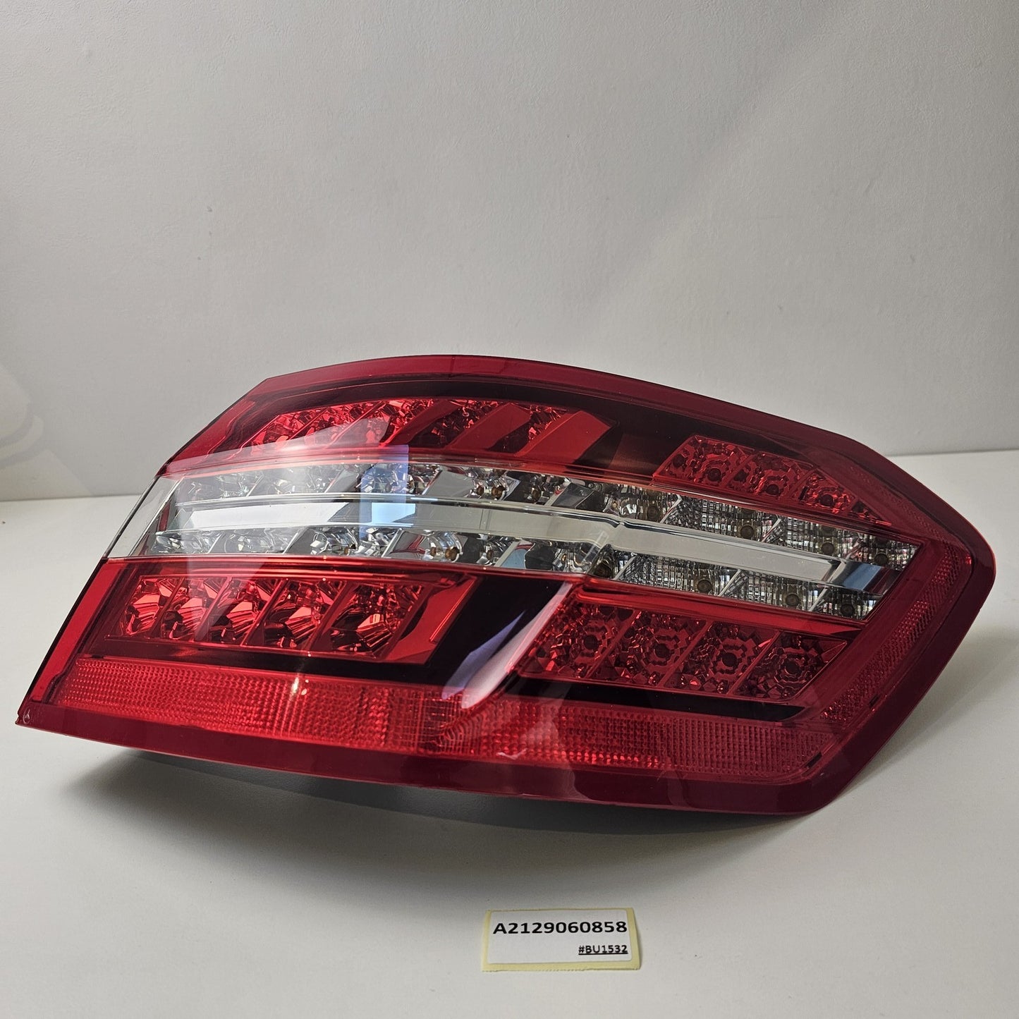 2010-2013 Mercedes-Benz E-Class Passenger Side Rear Tail Light A2129060858
