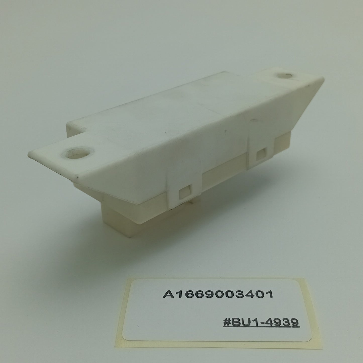 2013-2015 Mercedes-Benz C-Class Control Unit Light Range Adjuster A1669003401