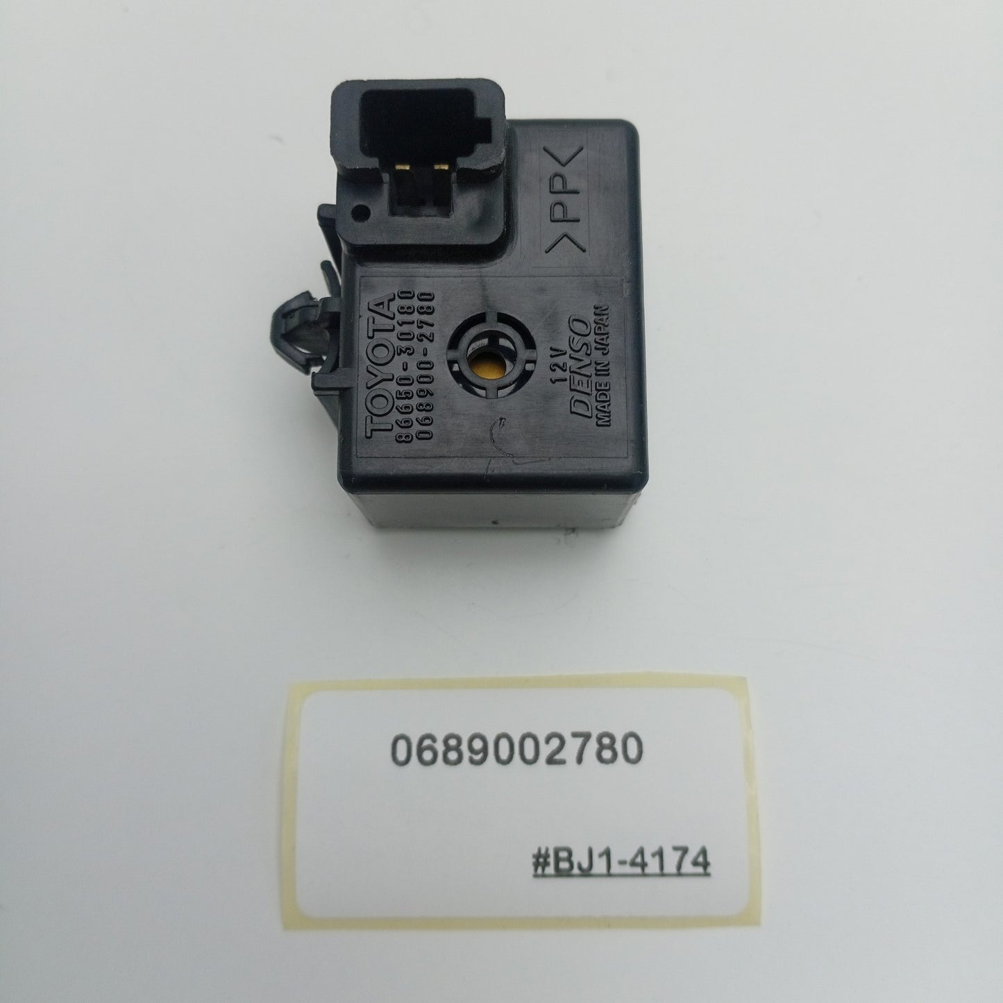 1998-2005 Lexus GS300 Buzzer Module Unit Assy 0689002780