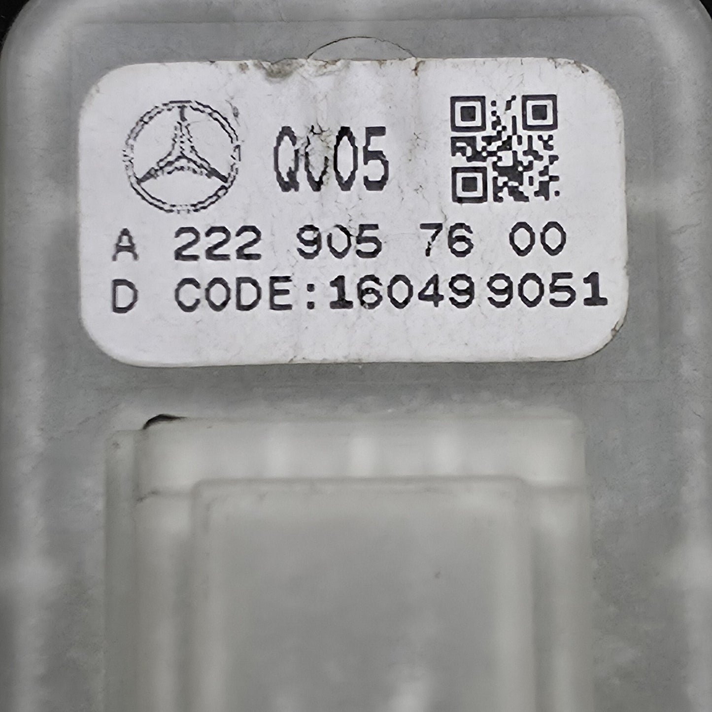2015-2021 Mercedes-Benz C220 TAILGATE OPEN SWITCH BUTTON A2229057600
