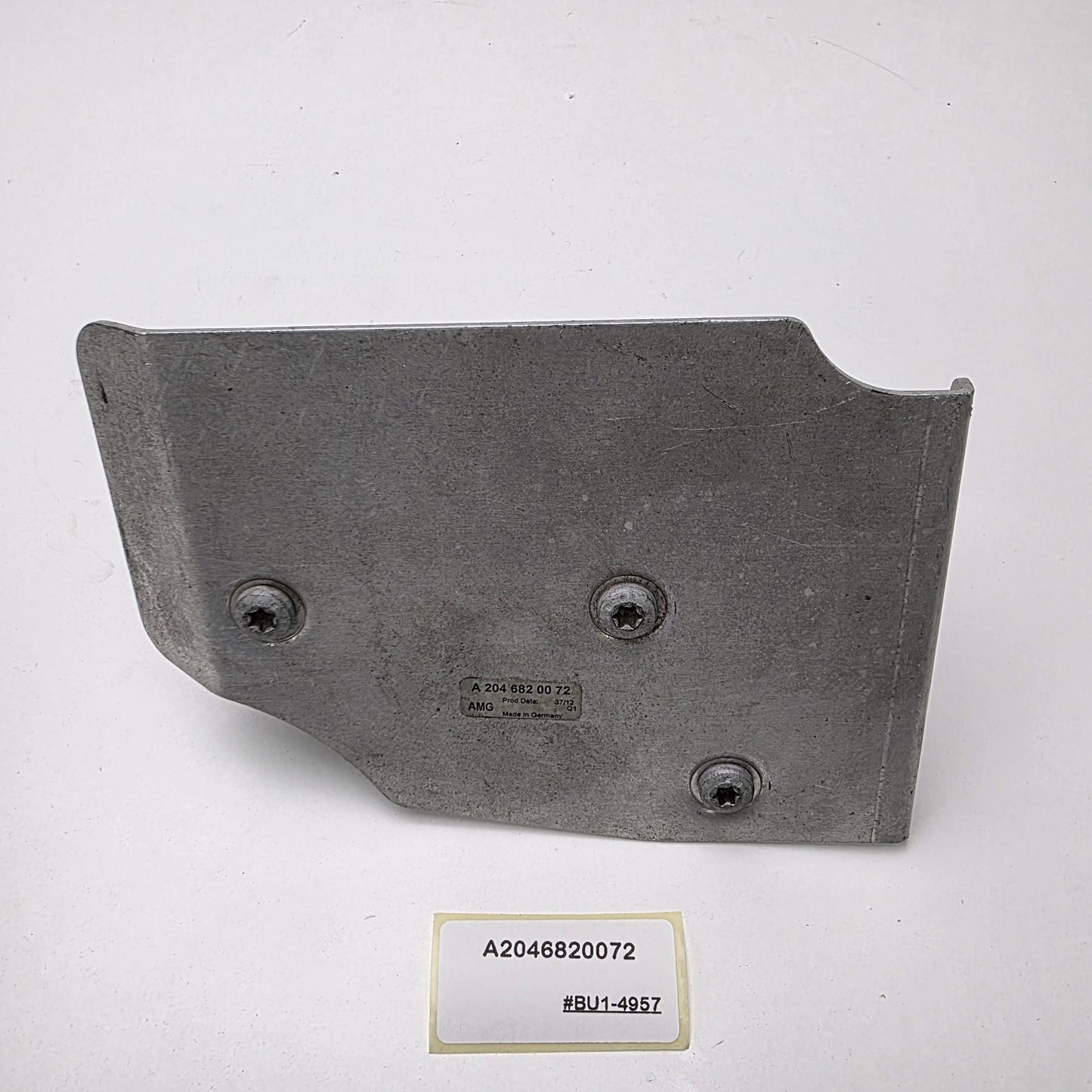 2007-2014 Mercedes-Benz W204 ABS Brake Pump Mount Bracket Holder A2046820072