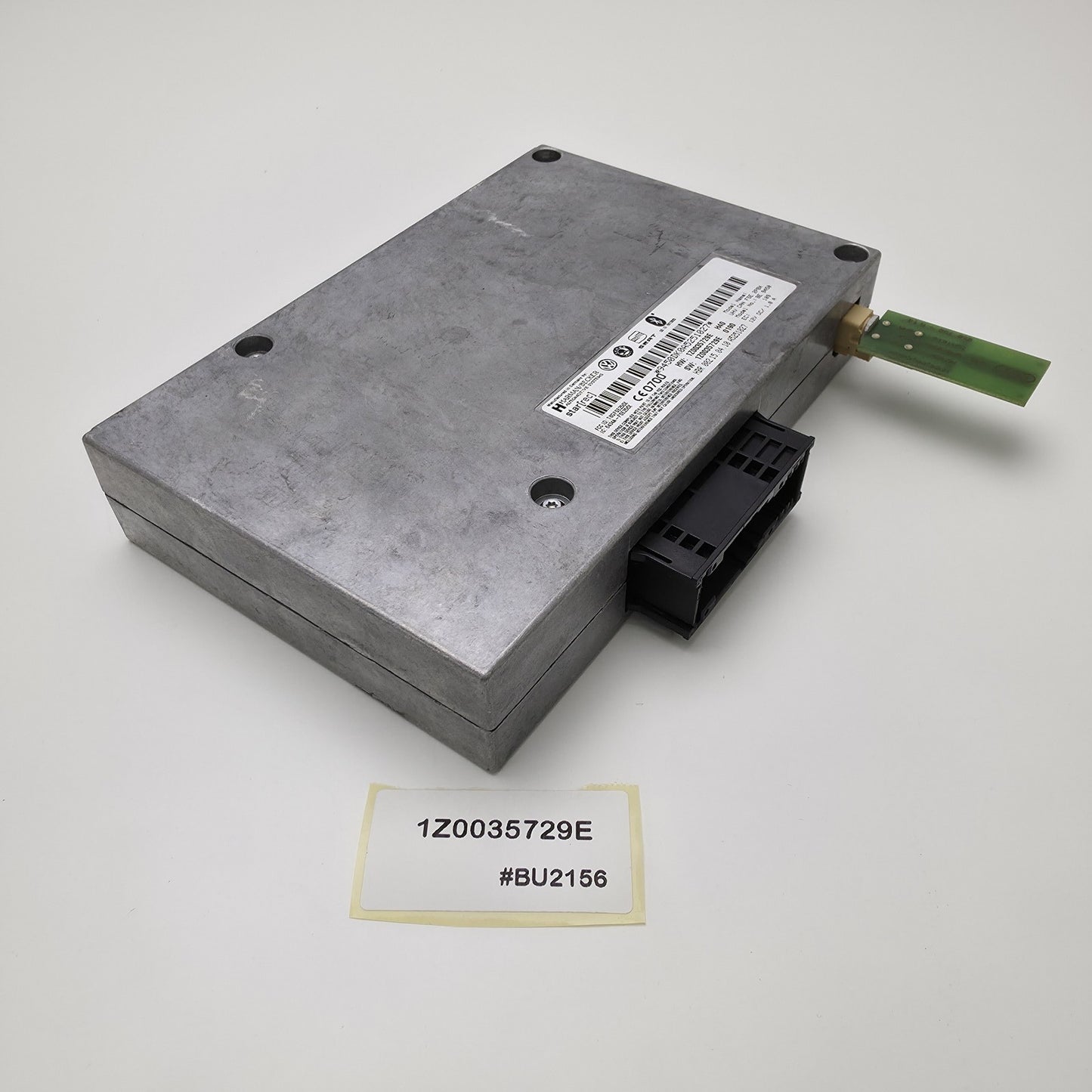 2008-2012 Volkswagen Touareg Bluetooth Interface Control Module 1Z0035729E