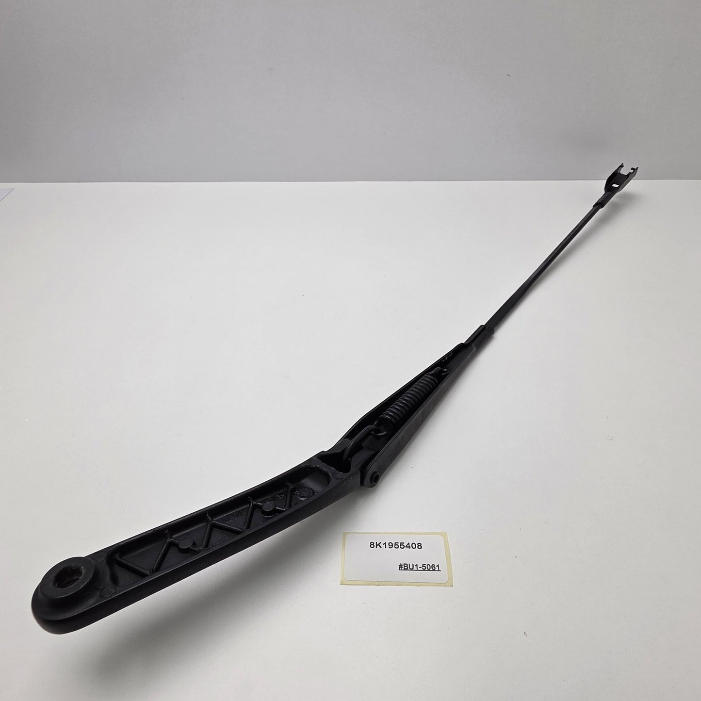 2009-2016 Audi S4 RIGHT WINDSHIELD WIPER ARM 8K1955408