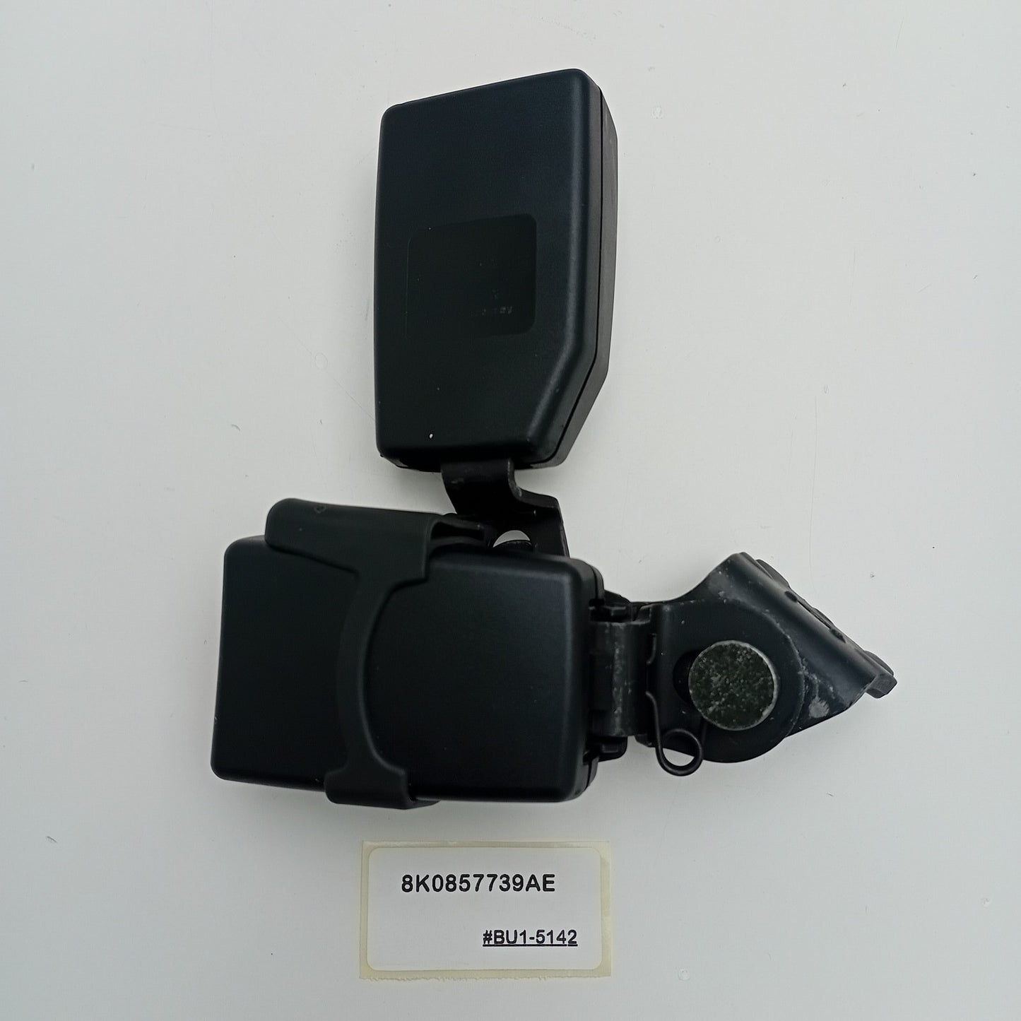 2009-2015 Audi A4 Allroad Rear Seat Belt Double Buckle Receiver 8K0857739AE