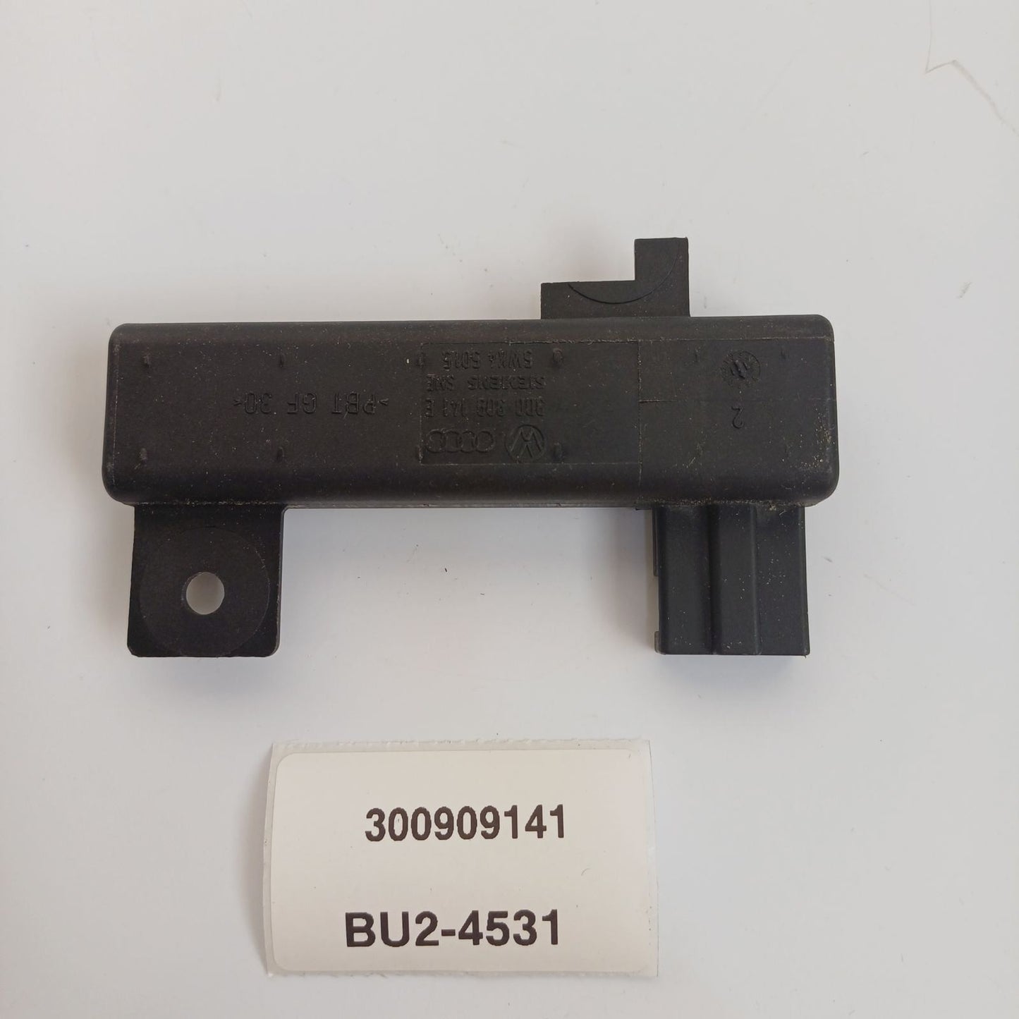 2009 Audi A8 Keyless Entry Antenna Sensor 300909141