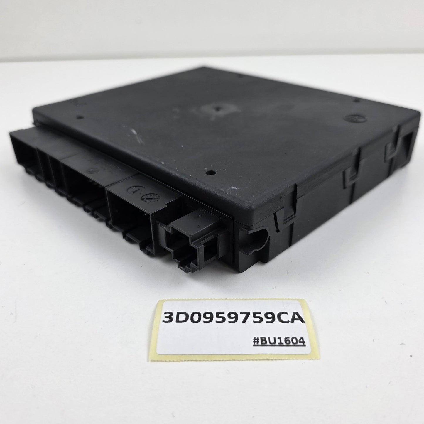 2006-2012 Volkswagen Phaeton FRONT RIGHT SEAT CONTROL MODULE 3D0959759CA