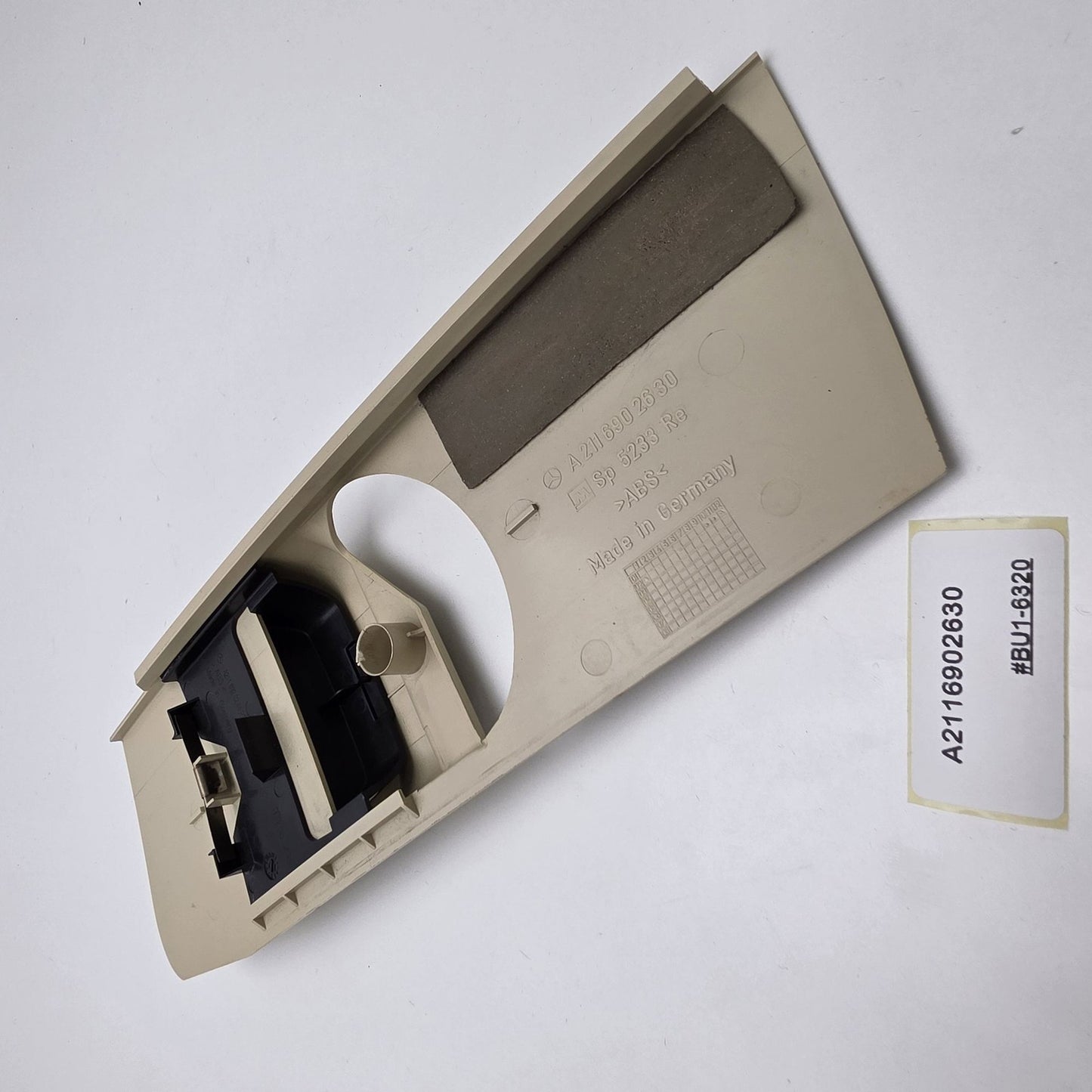 2002-2009 Mercedes-Benz E-Class B Pillar Trim A2116902630