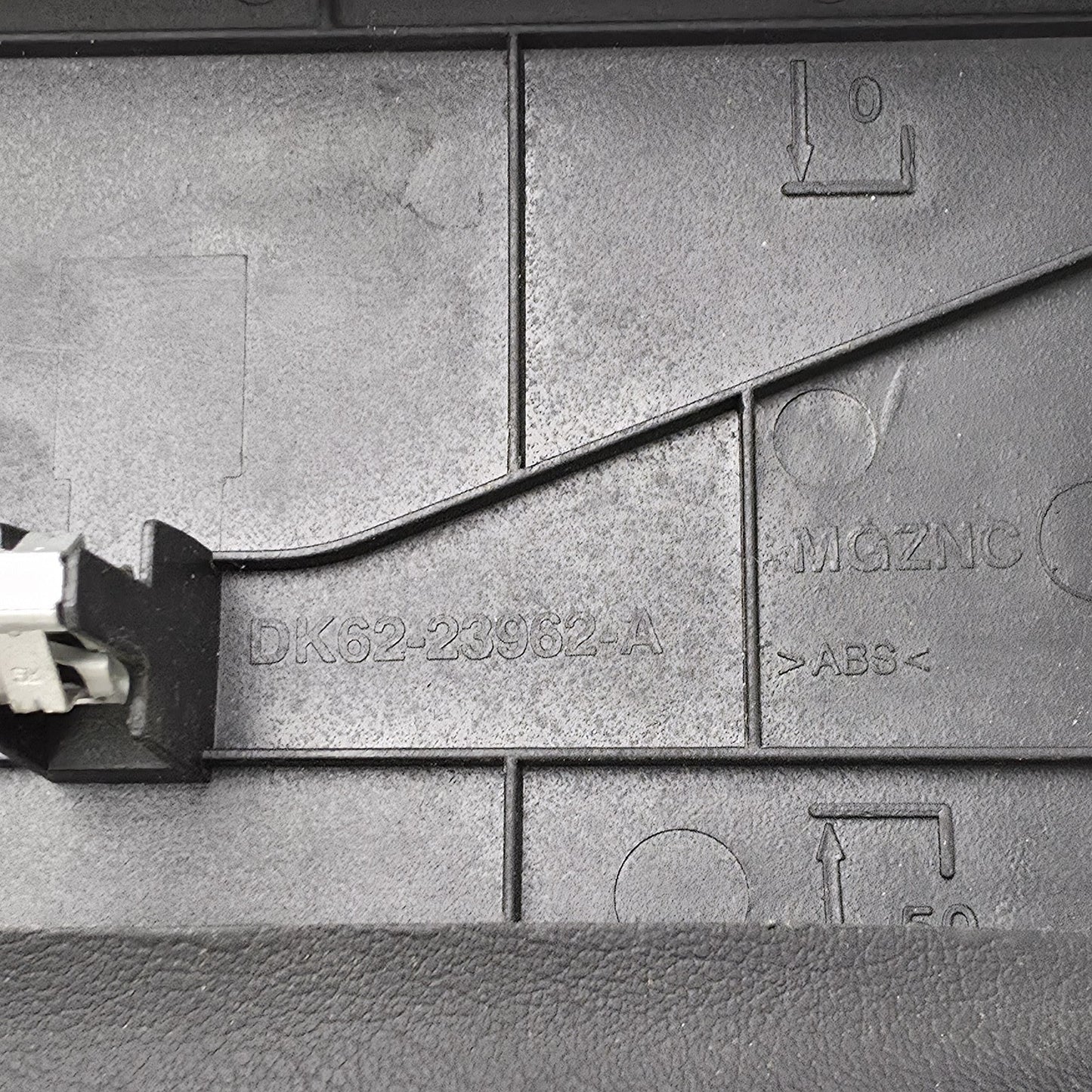2014-2022 Land Rover Range Rover Sport Front door card panel trim DK6223962A