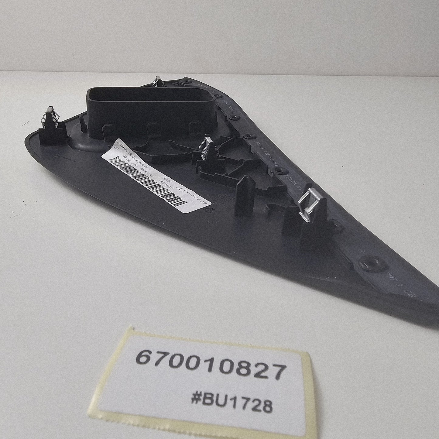 2014-2022 Maserati Ghibli Left Dashboard Side Trim Panel End Cap 670010827