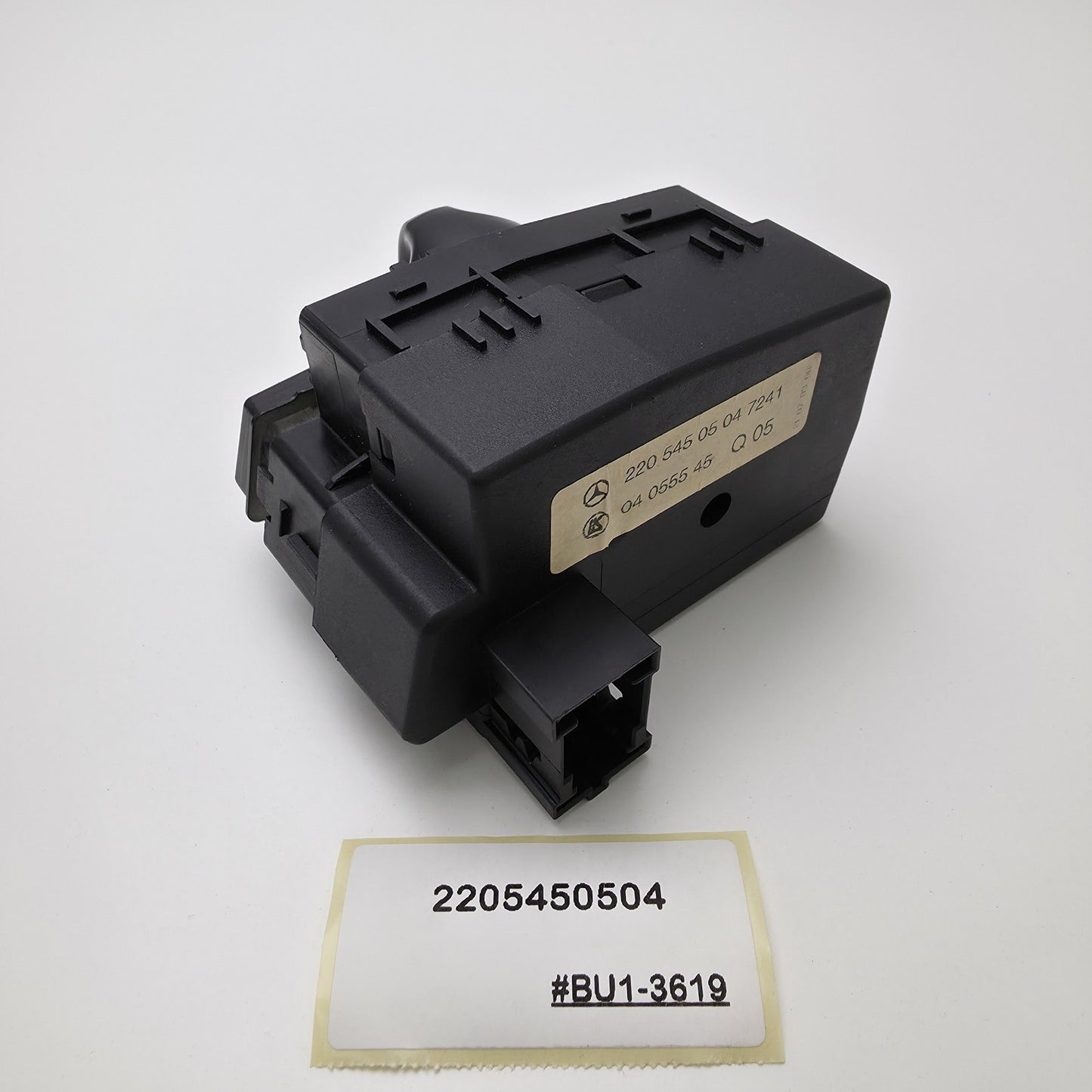 2000-2005 Mercedes-Benz S430 HEADLIGHT SWITCH 2205450504