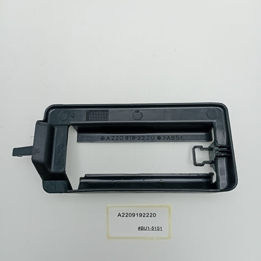 1998-2005 Mercedes-Benz S-Class OUTER REAR COVER SLIDE RIGHT SEAT A2209192220