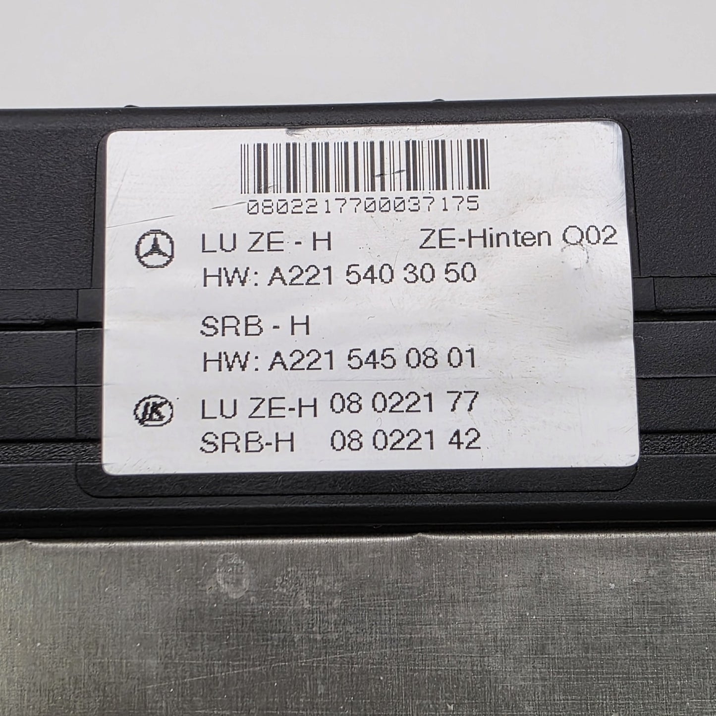 2007-2013 Mercedes-Benz W221 Rear Trunk SAM Fuse Box Relay Module A2215403050