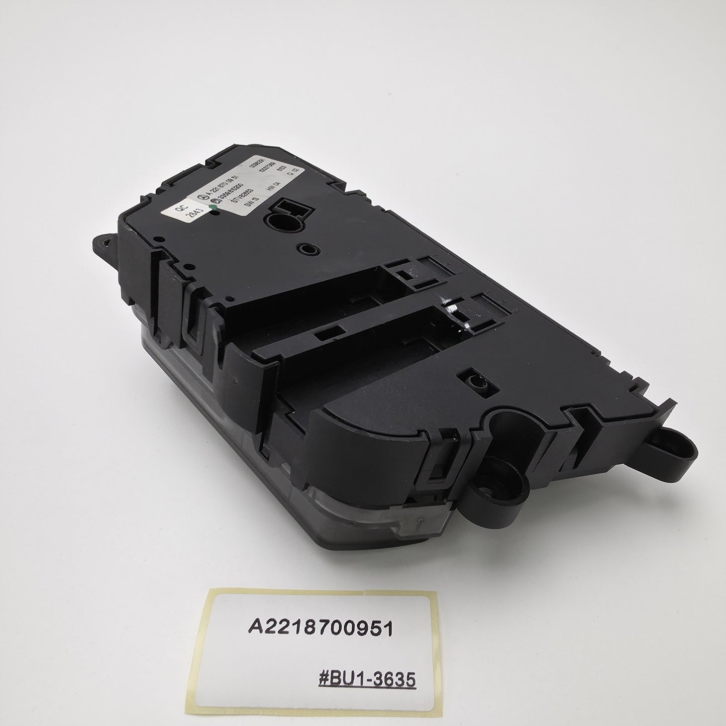 2006-2019 Mercedes-Benz S-Class RIGHT ELECTRIC SEAT ADJUSTER SWITCH A2218700951