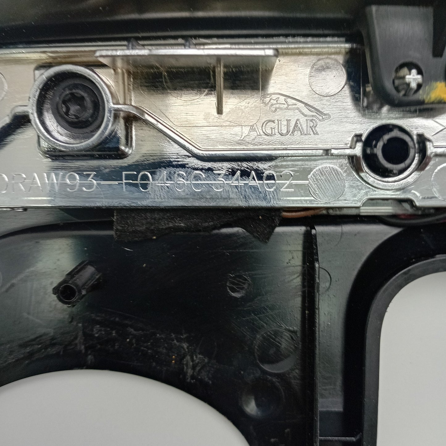 2019 Jaguar XJ CENTER CONSOLE CHROME BEZEL F046C34A02_BLACK