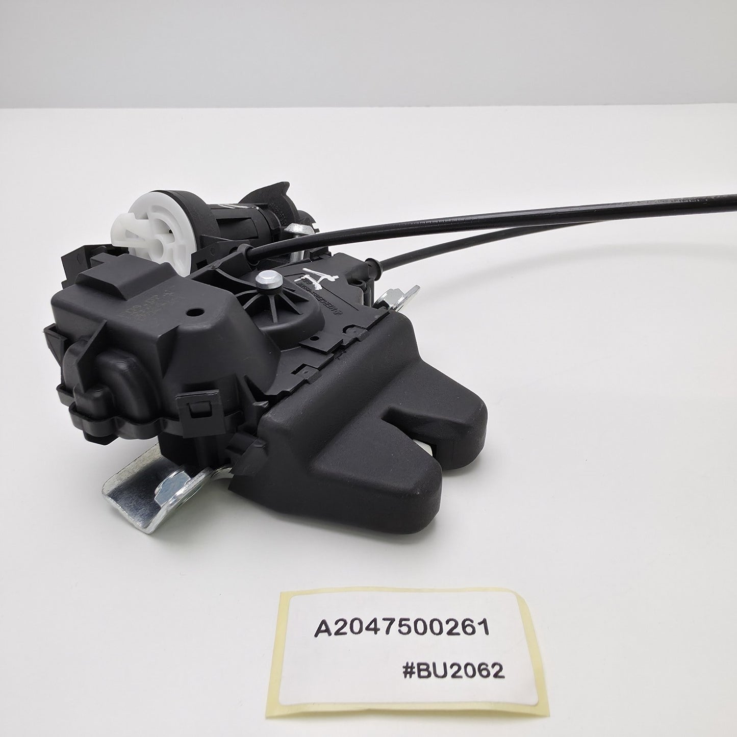 2014-2016 Mercedes CLS63S AMG Rear Trunk Lid Latch Lock Actuator A2047500261