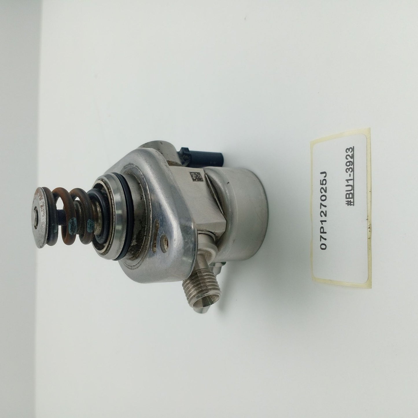 2010-2018 Bentley Continental HIGH PRESSURE PUMP 07P127025J