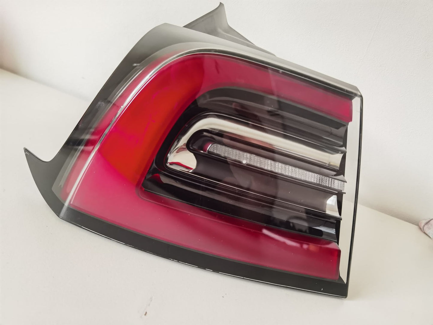 2023 Tesla Model Y Rear Tail Light 24529201