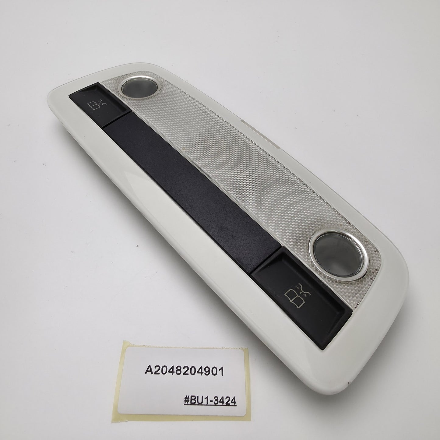 2008-2014 Mercedes GLA Rear Overhead Dome Light A2048204901