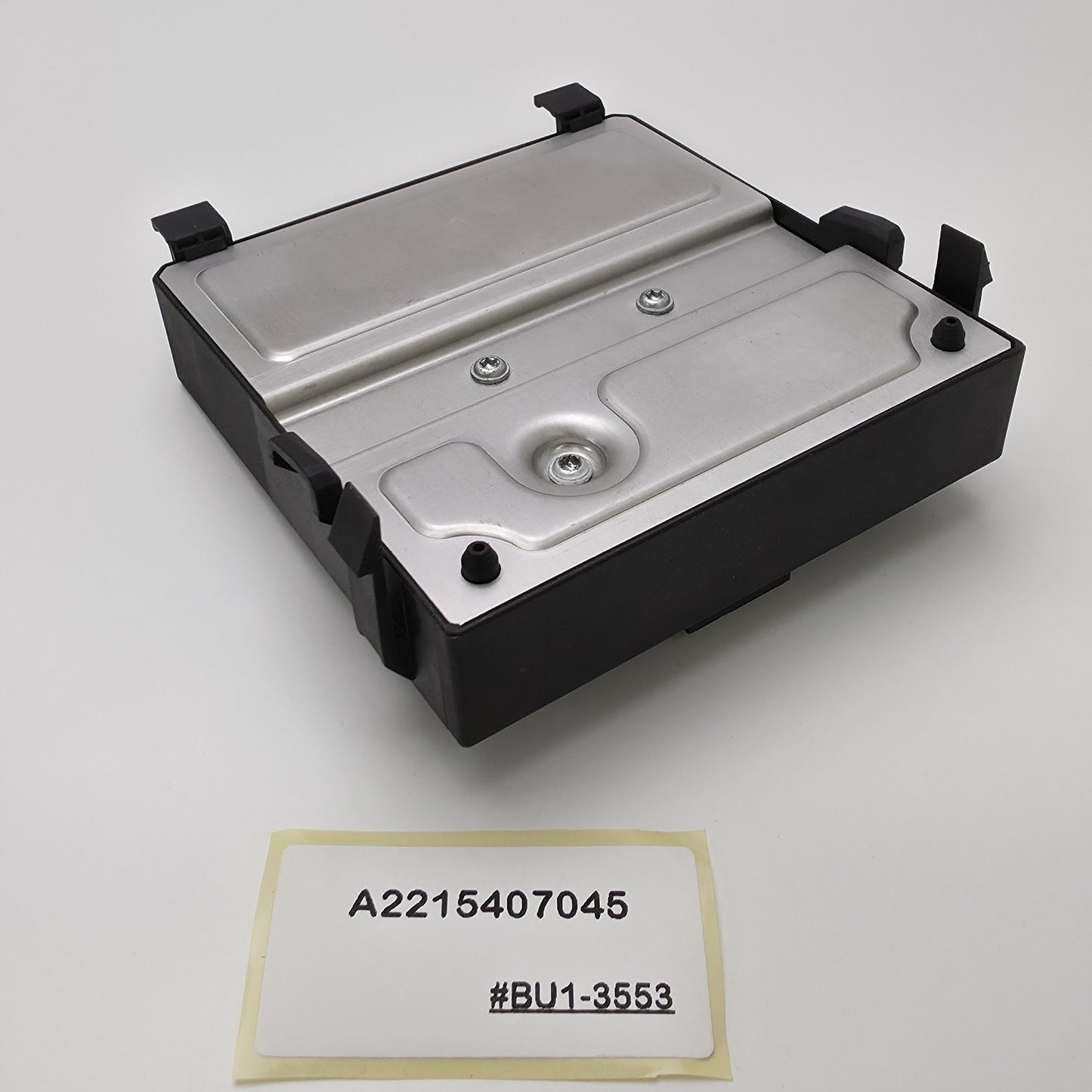 2007-2008 Mercedes-Benz S550 Central Gateway Module A2215407045