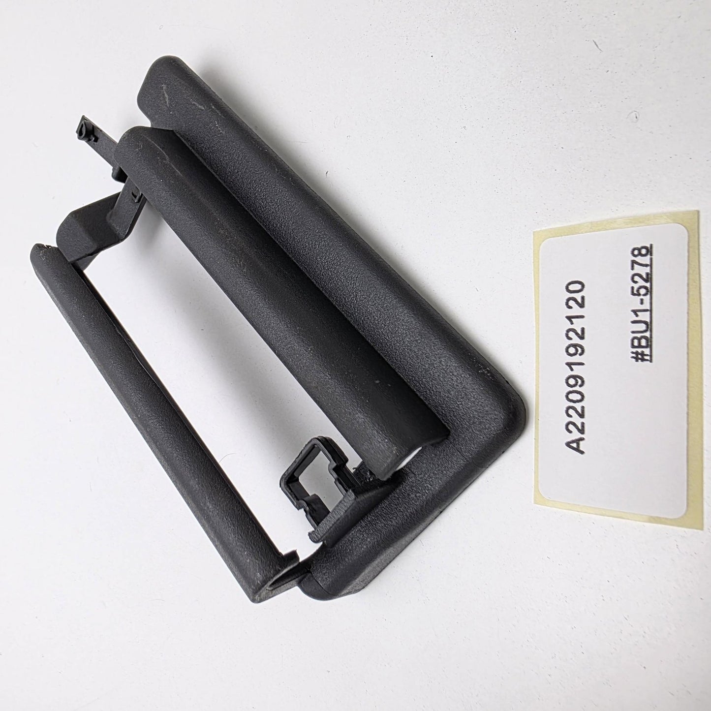 1998-2005 Mercedes-Benz S-Class Left Side Seat Rail Cover A2209192120