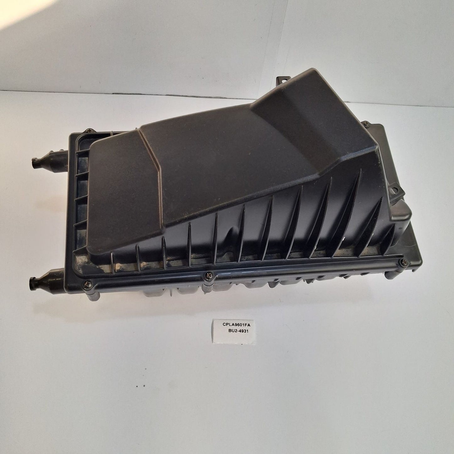 2013-2020 Land Rover Range Rover Left Air Cleaner Filter CPLA9601FA