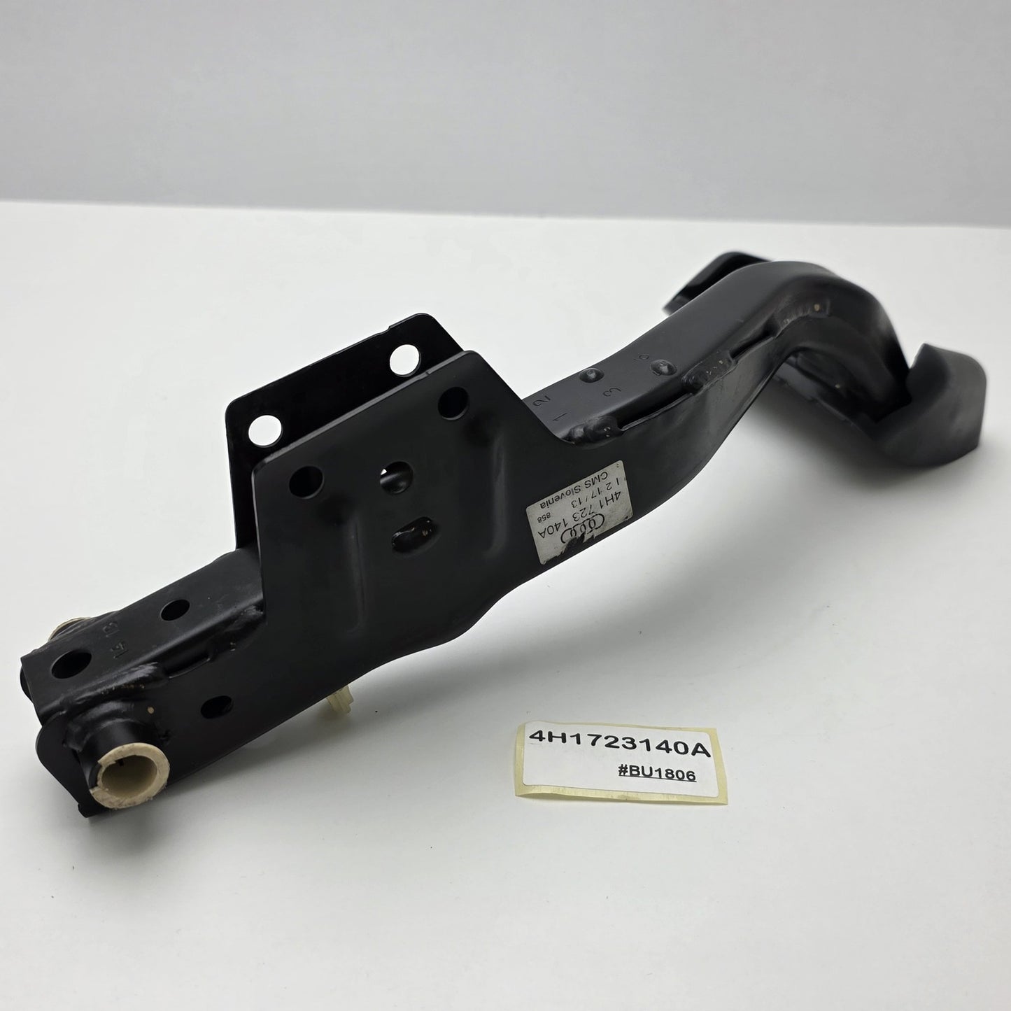 2009-2017 Audi A6 L Brake Pedal 4H1723140A
