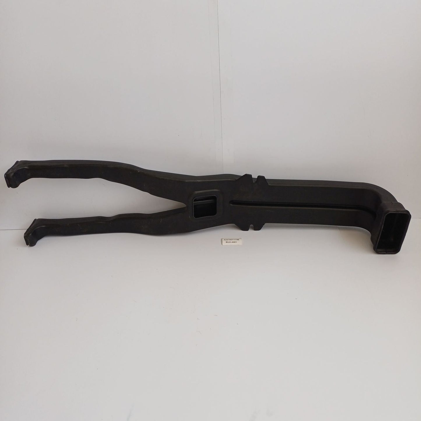 2005-2013 Mercedes-Benz S-Class Center Console Air Duct A2218311146