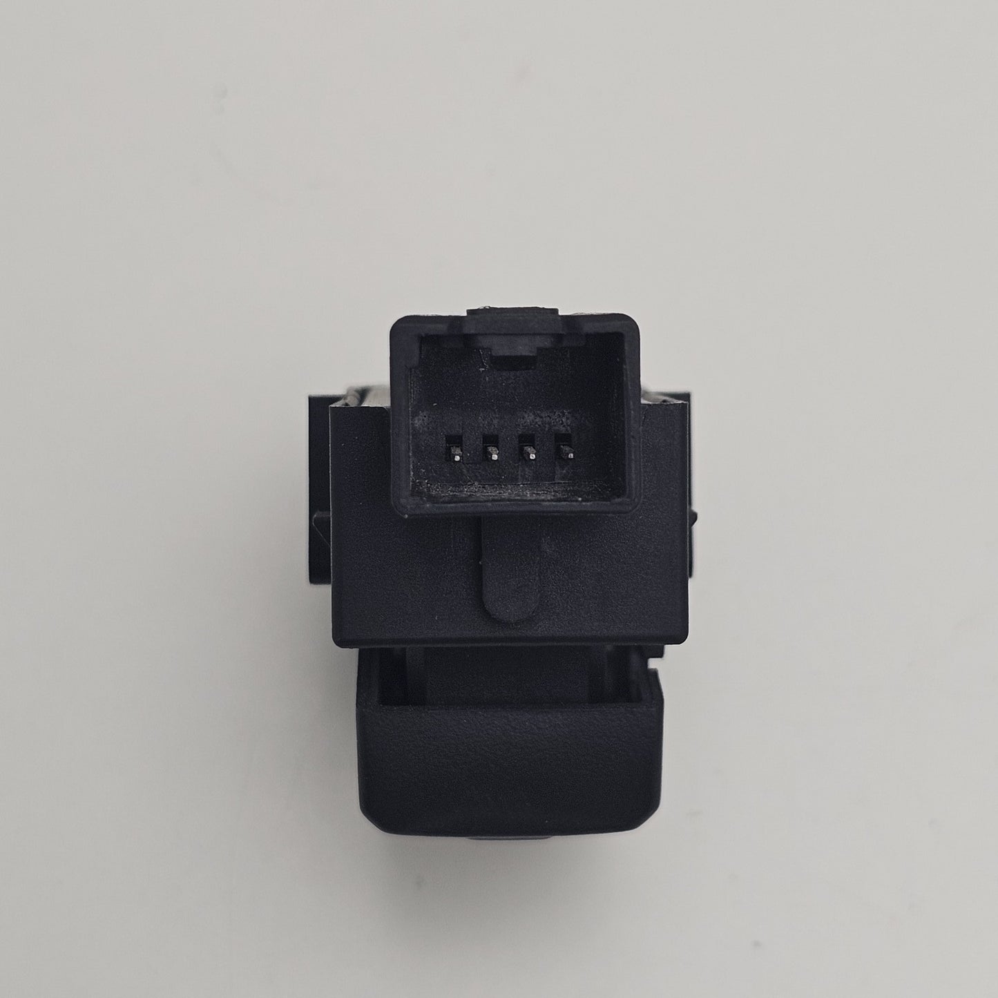 2008-2012 Land Rover LR2 Sunroof Switch YUC500030PVJ