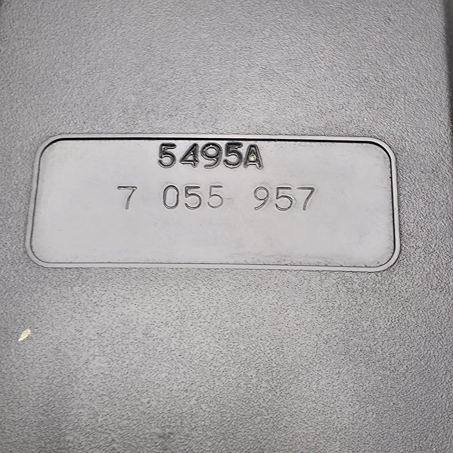 2004-2006 MINI Cooper Rear Center Seat Belt Buckle 7055957